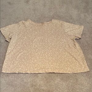 Old Navy Beige Floral Short Sleeve Top
